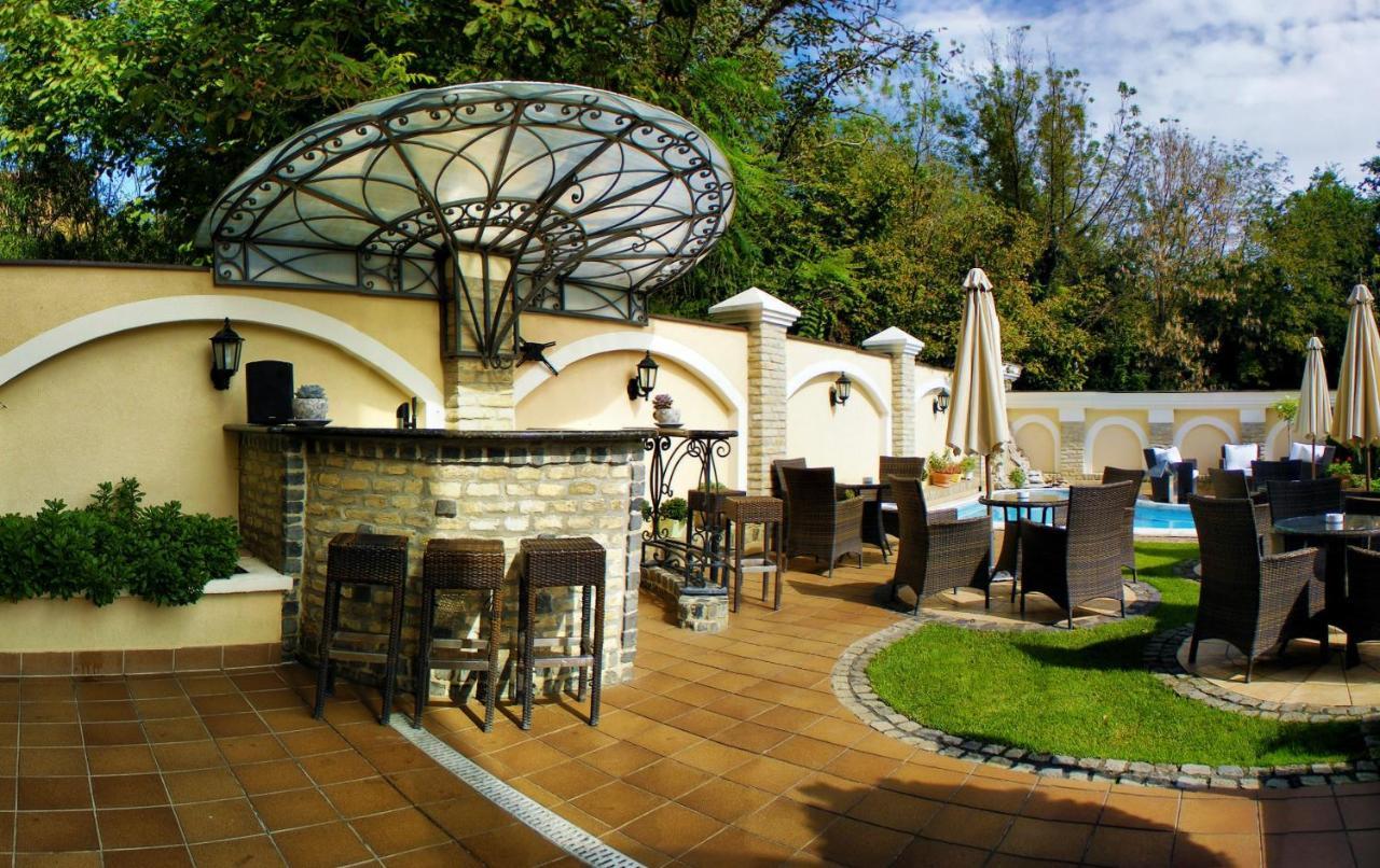 Hotel Vila Lago Palic Exterior photo